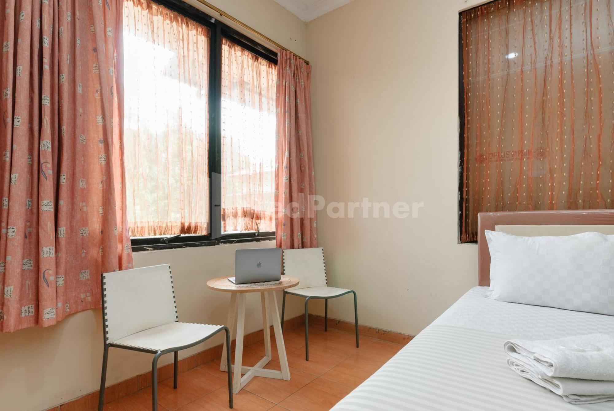 בקאסי Sr Residence Near Mall Ciputra Cibubur Mitra Reddoorz מראה חיצוני תמונה
